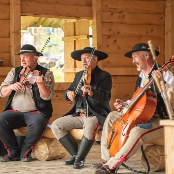 kapela-goralska-kuligi-dolina-chocholowska-zakopane